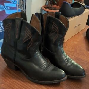 Ariat Black Leather Western Boots